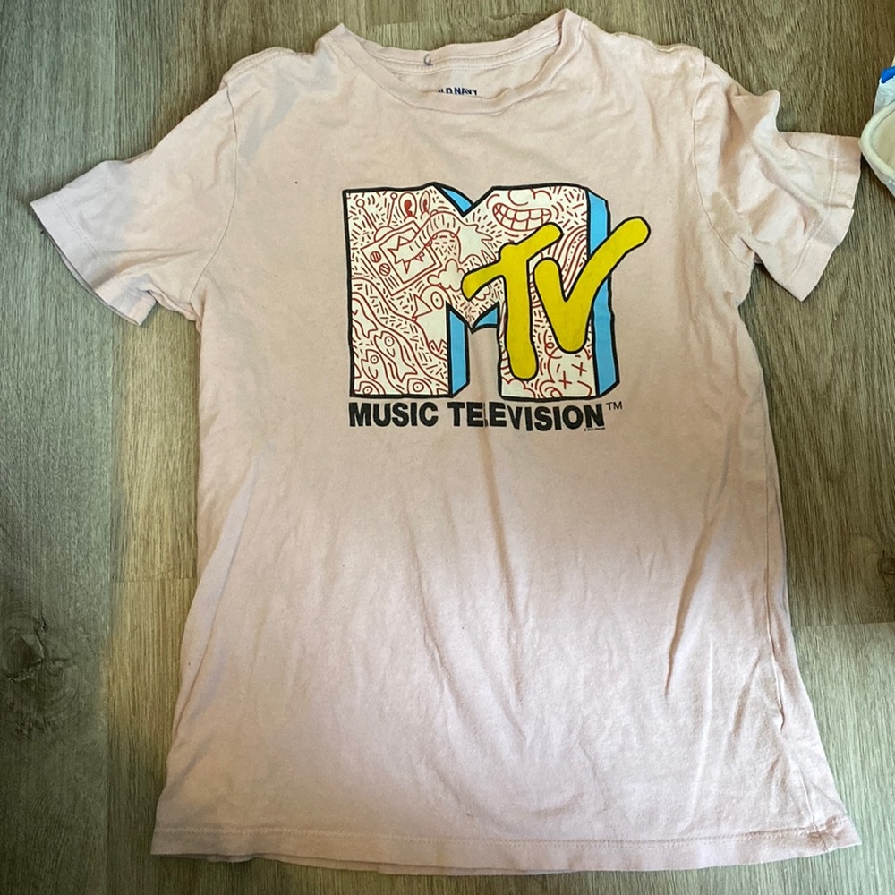 Girls MTV graphic tee